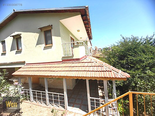 Satılık Seferihisar'da, Balkon ve odalardan Deniz manzaralı ikiz villa